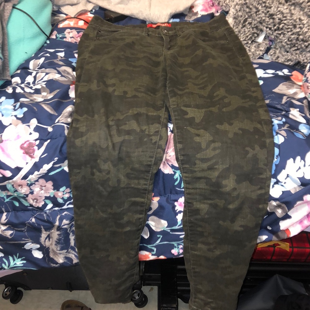 Camo jeans